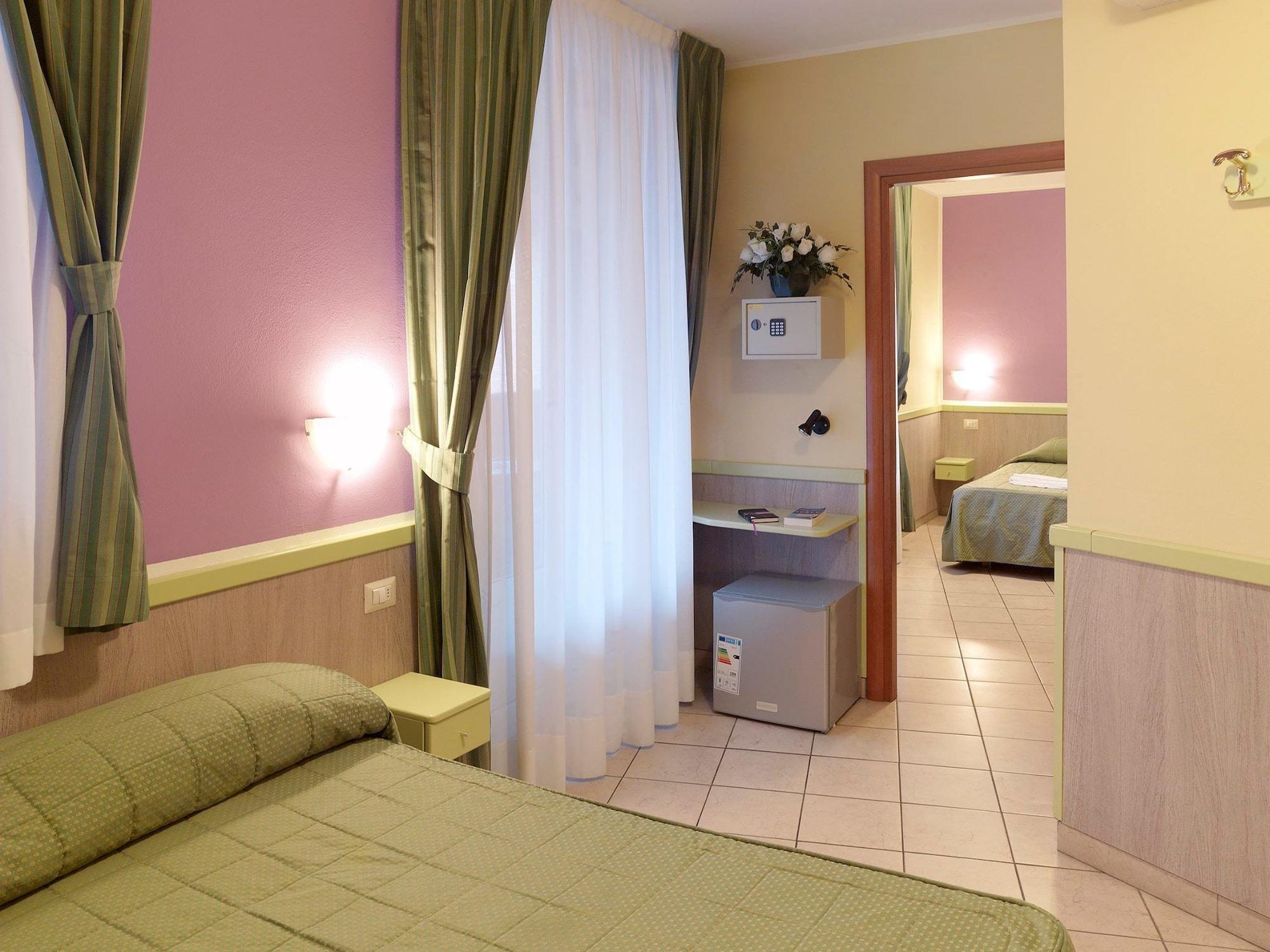 Hotel Arco Romana Milan Bagian luar foto
