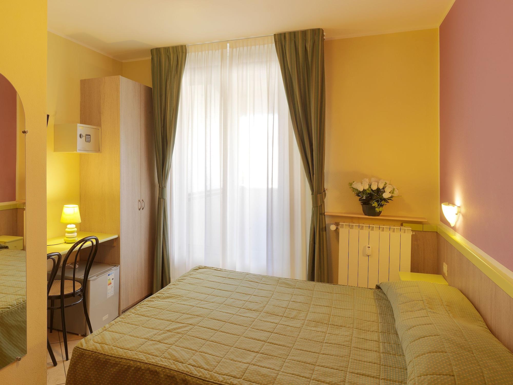 Hotel Arco Romana Milan Bagian luar foto
