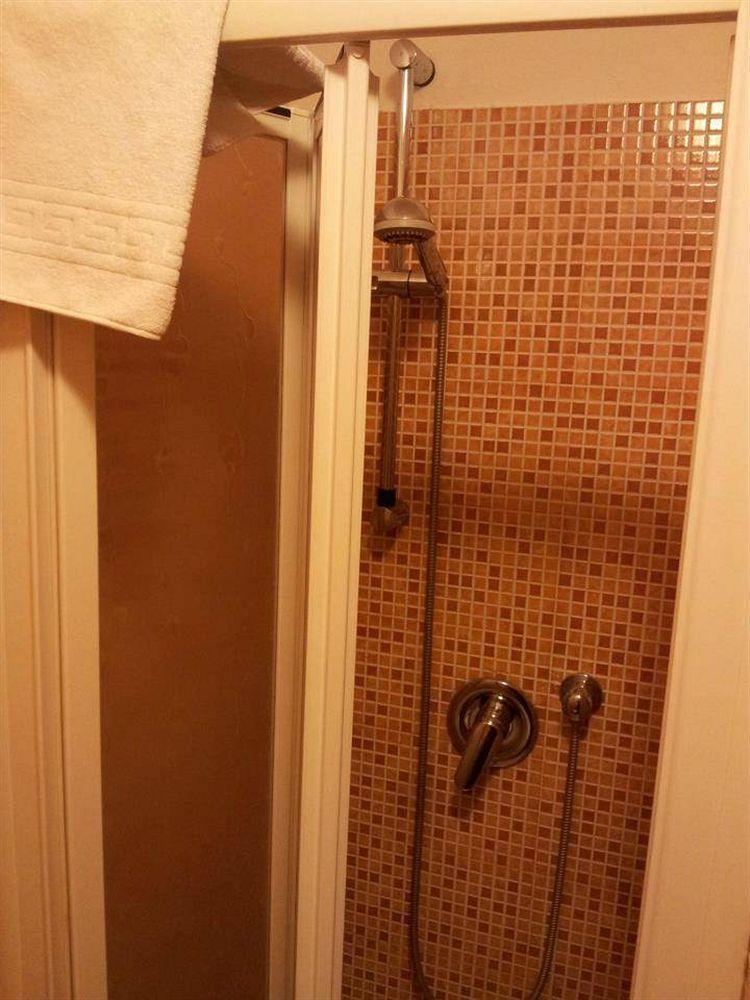 Hotel Arco Romana Milan Bagian luar foto