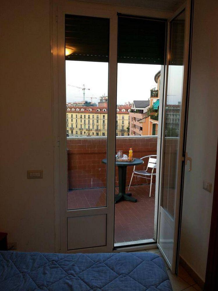 Hotel Arco Romana Milan Bagian luar foto
