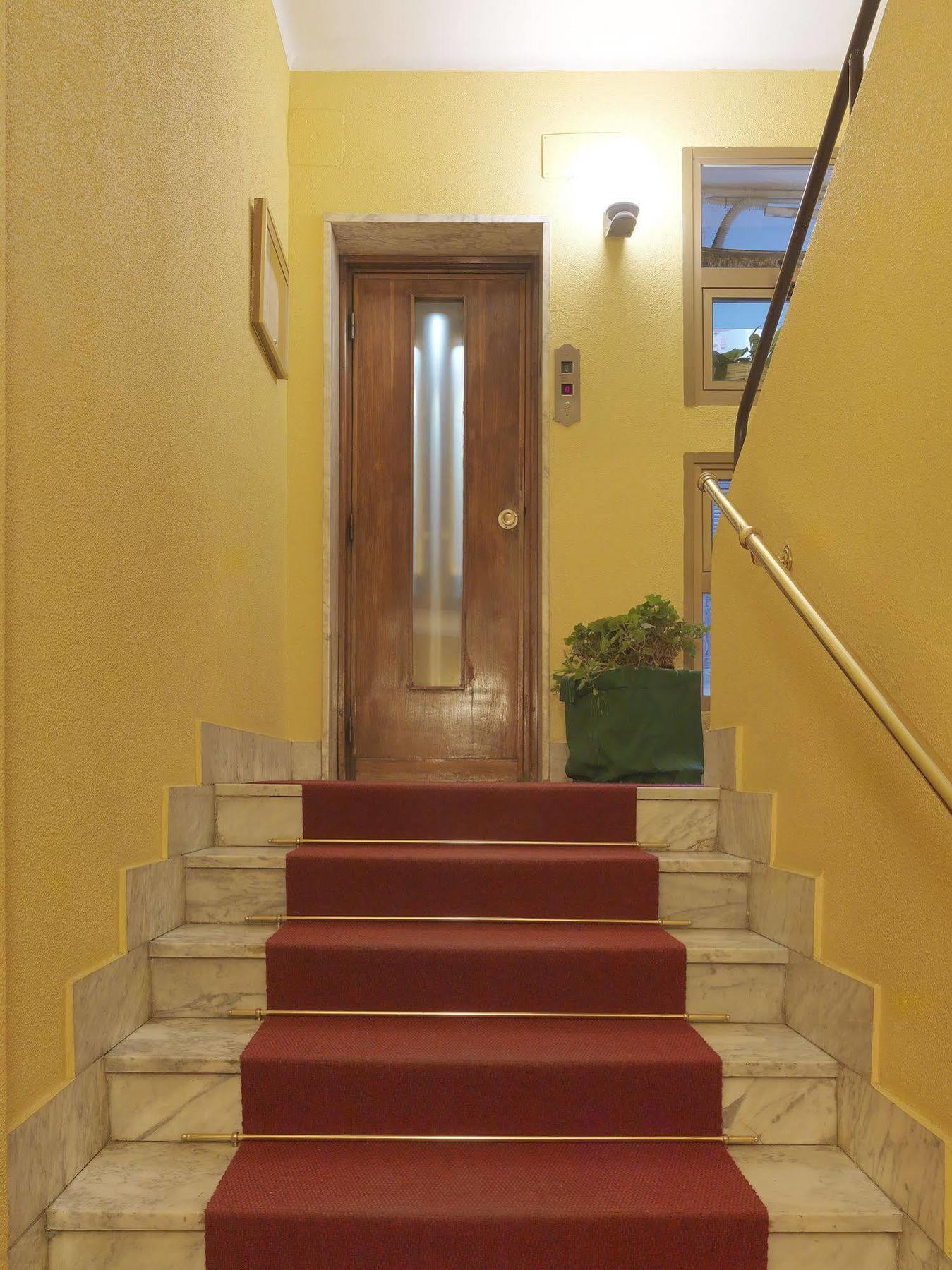 Hotel Arco Romana Milan Bagian luar foto